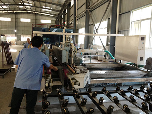 東莞玻璃廠直線雙邊機設(shè)備